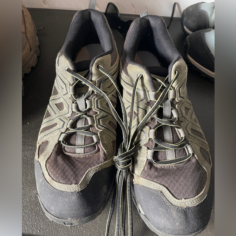 Solomon Hiking Shoe